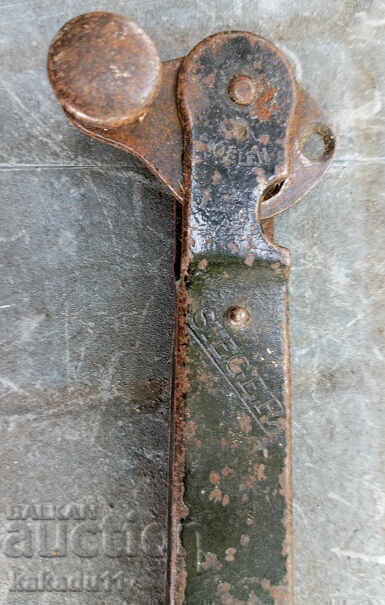 Auction Wehrmacht can opener Auction Wehrmacht can opener