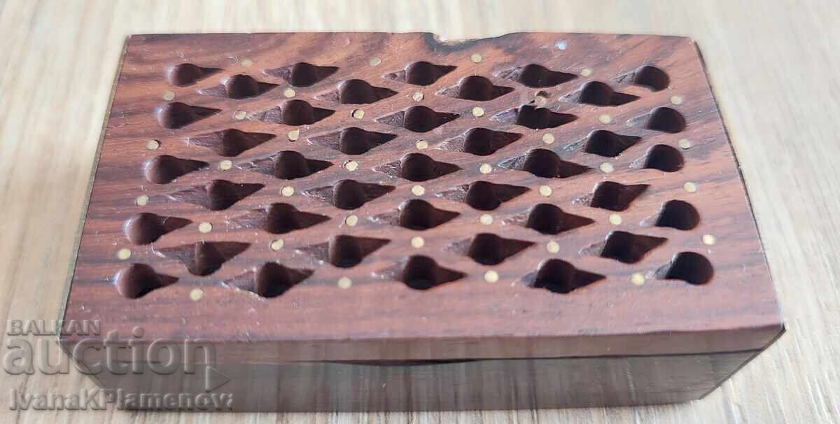 Wooden box inlaid with brass for connoisseurs - 6