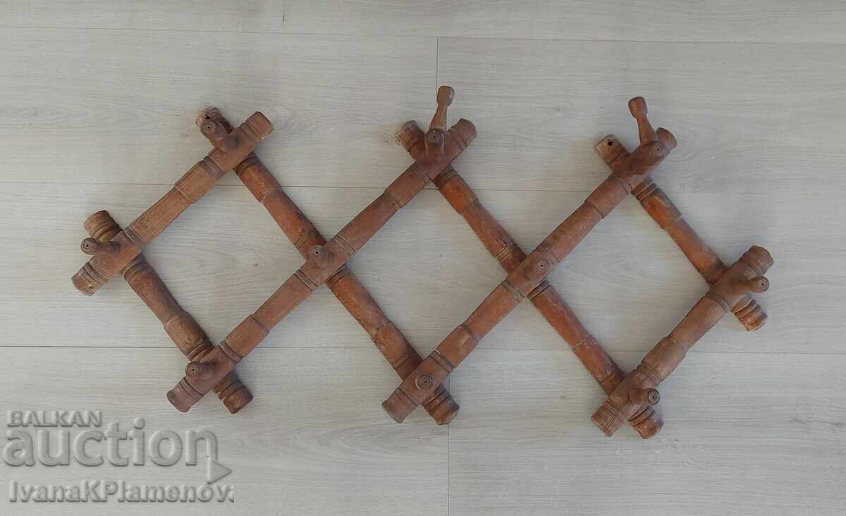 Retro wood hanger for connoisseurs with price € 10.00 | 19.56 BGN