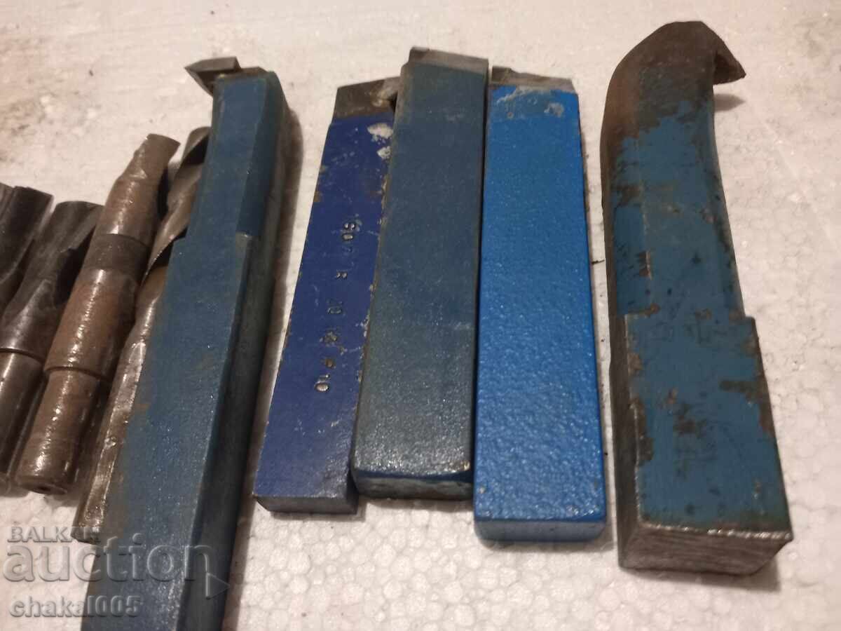 Delivery of Metal Cutting Tools