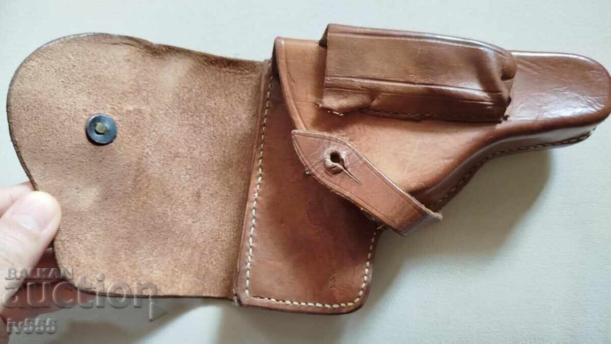 Delivery of FOR SALE: OLD LEATHER ROYAL OFFICER'S MILITARY HOLSTER Delivery of FOR SALE: OLD LEATHER ROYAL OFFICER'S MILITARY HOLSTER