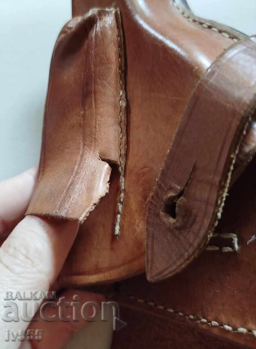 FOR SALE: OLD LEATHER ROYAL OFFICER'S MILITARY HOLSTER - 5 FOR SALE: OLD LEATHER ROYAL OFFICER'S MILITARY HOLSTER - 5