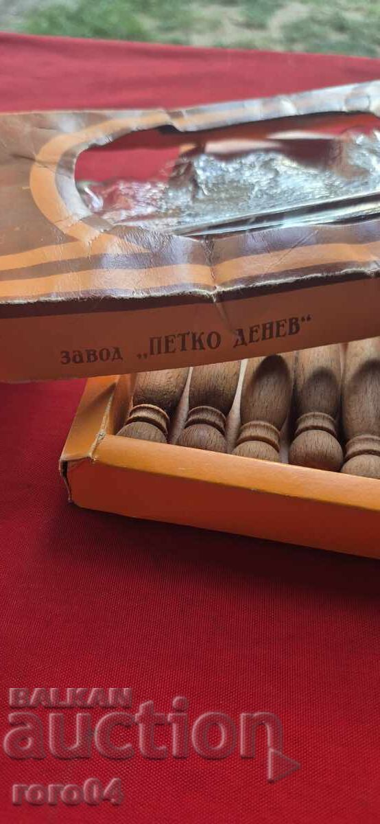 FORKS MEDIUM - PETKO DENEV - 1978 - NEW - 7