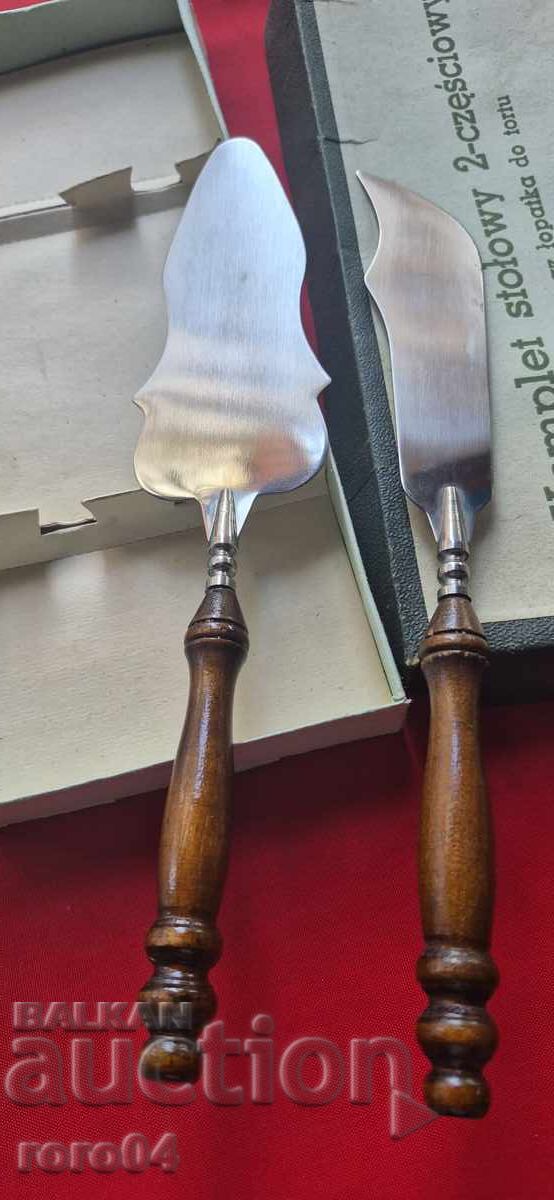 SET DE TACÂMURI PENTRU TORT - NOU cu preț 25.00 BGN | € 12.78 SET DE TACÂMURI PENTRU TORT - NOU cu preț 25.00 BGN | € 12.78