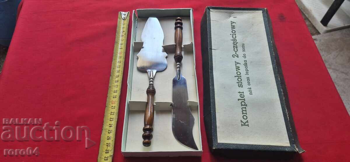 SET DE TACÂMURI PENTRU TORT - NOU SET DE TACÂMURI PENTRU TORT - NOU