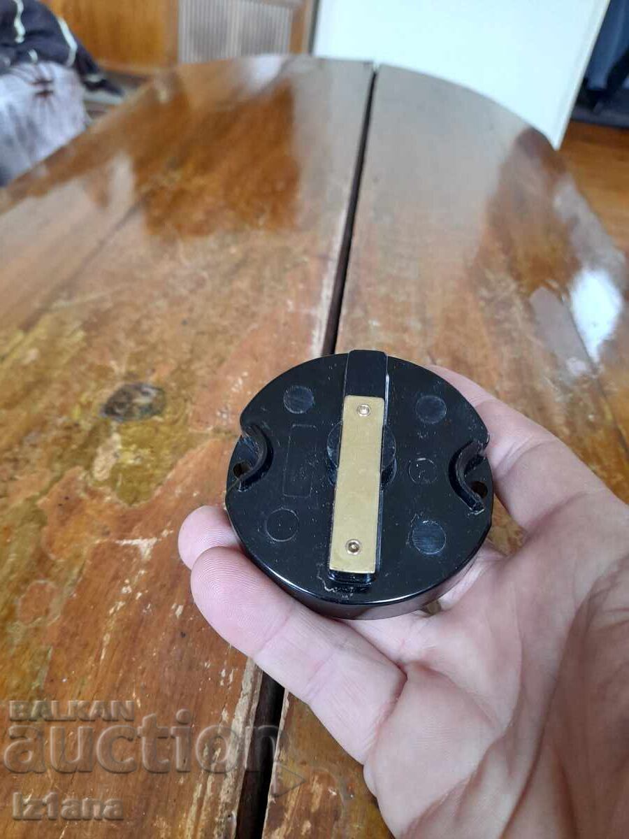 Δημοπρασία Μεγάλο δάχτυλο για ντελκό