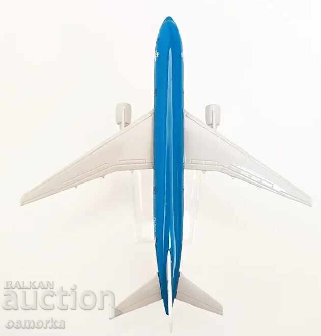 Μοντέλο αεροπλάνου Boeing 777 KLM Netherlands Aviation Resin με τιμή 32.00 BGN | € 16.36