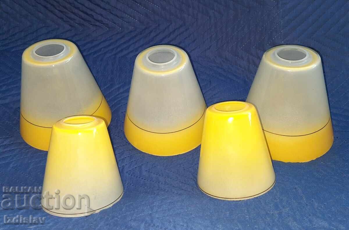 Цветни стъкла за лампи 60 те години с цена 60.00 лв. | € 30.68 Цветни стъкла за лампи 60 те години с цена 60.00 лв. | € 30.68