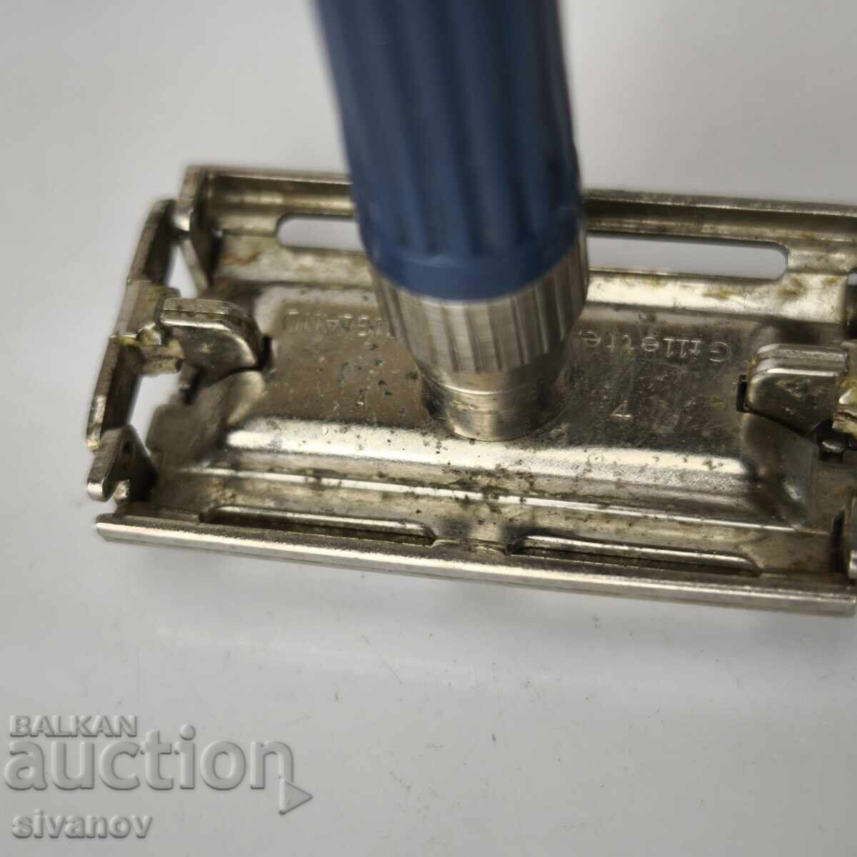 Livrarea Aparat de ras Gillette Slim Twist Made in England #6054 Livrarea Aparat de ras Gillette Slim Twist Made in England #6054