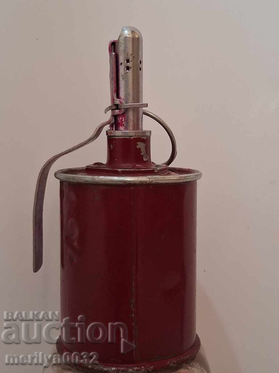 Grenadă de exercițiu RG-42 WW2 din cabinetul de instruire pentru apărare, ASIGURATĂ cu preț 69.00 BGN | € 35.28