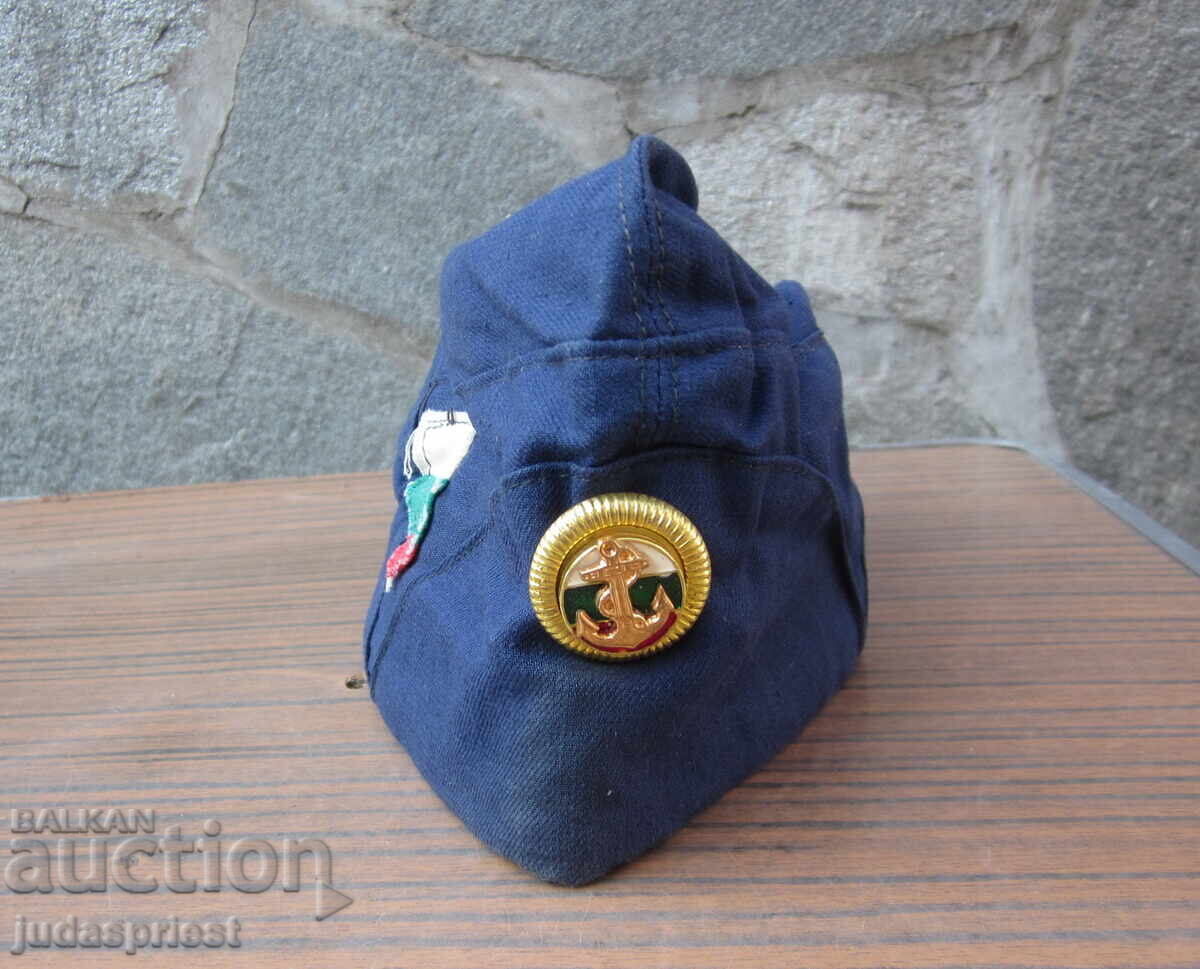 Βουλγαρικό ναυτικό καπέλο με κόκαρδα Βουλγαρικό ναυτικό καπέλο με κόκαρδα