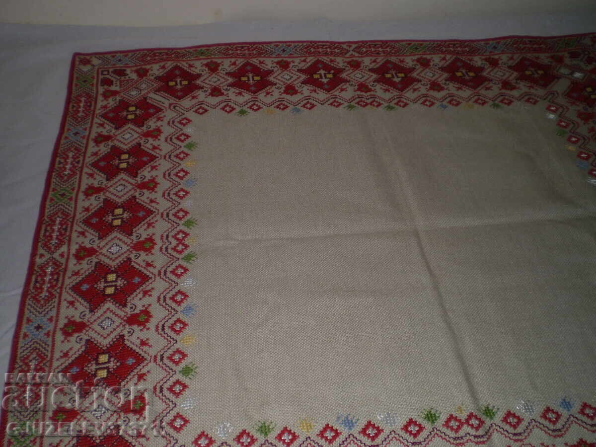 Παράδοση Κεντημένο λινό τραπεζομάντηλο Βουλγαρική κεντητική χειροποίητη κέντημα Παράδοση Κεντημένο λινό τραπεζομάντηλο Βουλγαρική κεντητική χειροποίητη κέντημα