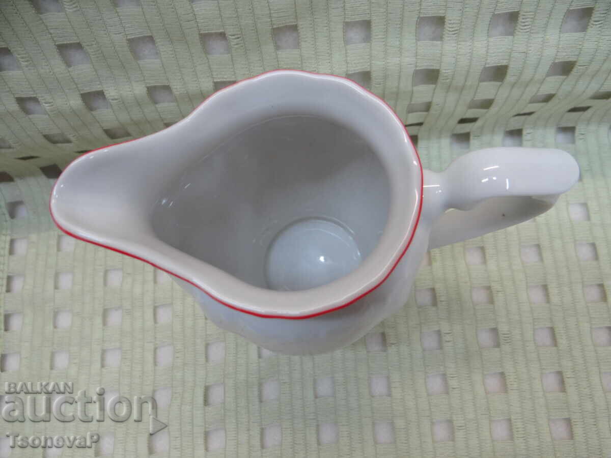 Δημοπρασία Βουλγάρικη πορσελάνινη κανάτα "Ίσιδα"