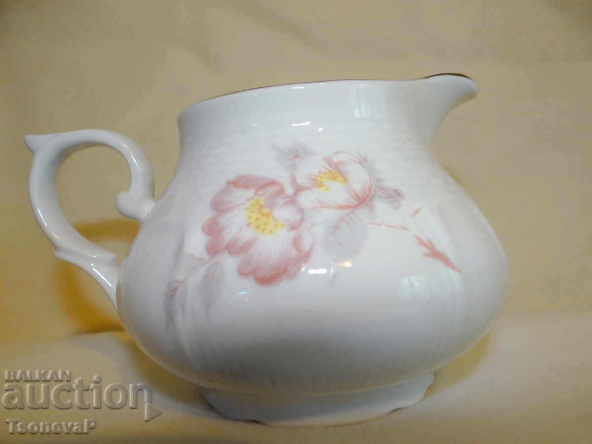 Licitație Caniță din porțelan românesc