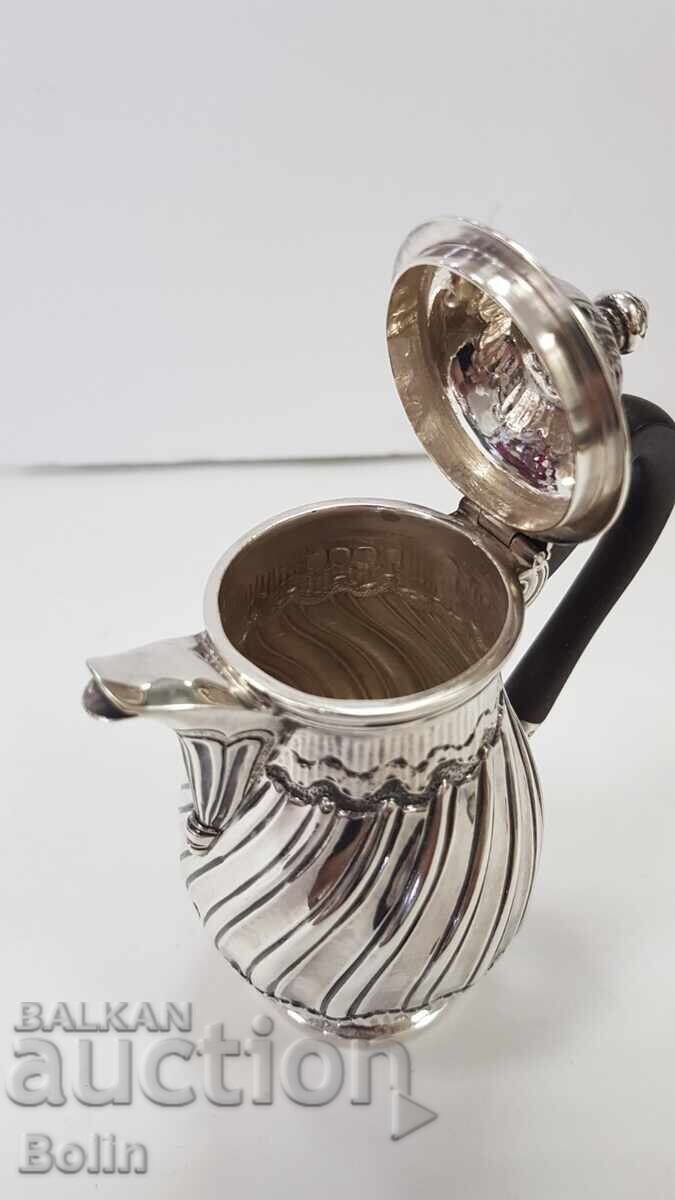 Παράδοση Πολύ σπάνιο ασημένιο σκεύος, κανάτα σοκολάτας, Αγγλία 19ος αιώνας