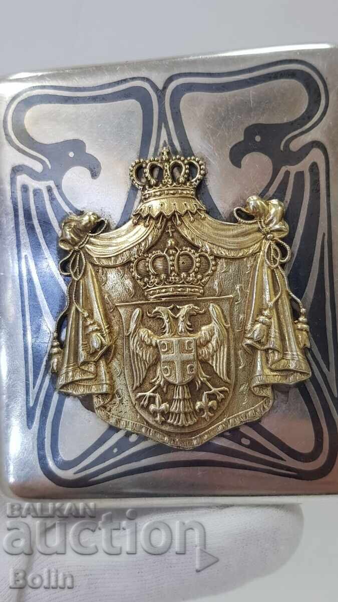 Rară tabacheră de argint cu email nielo și stemă Regatul Serbiei cu preț 880.00 BGN | € 449.94 Rară tabacheră de argint cu email nielo și stemă Regatul Serbiei cu preț 880.00 BGN | € 449.94