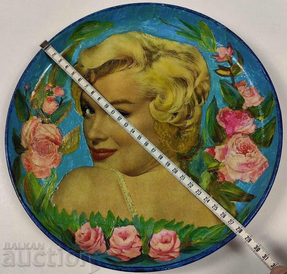 Livrarea FARFURIE MARE DIN PORȚELAN MARILYN MONROE VAS DIN PORȚELAN