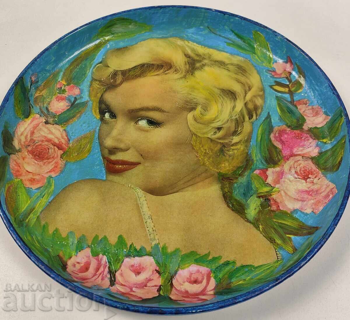 FARFURIE MARE DIN PORȚELAN MARILYN MONROE VAS DIN PORȚELAN