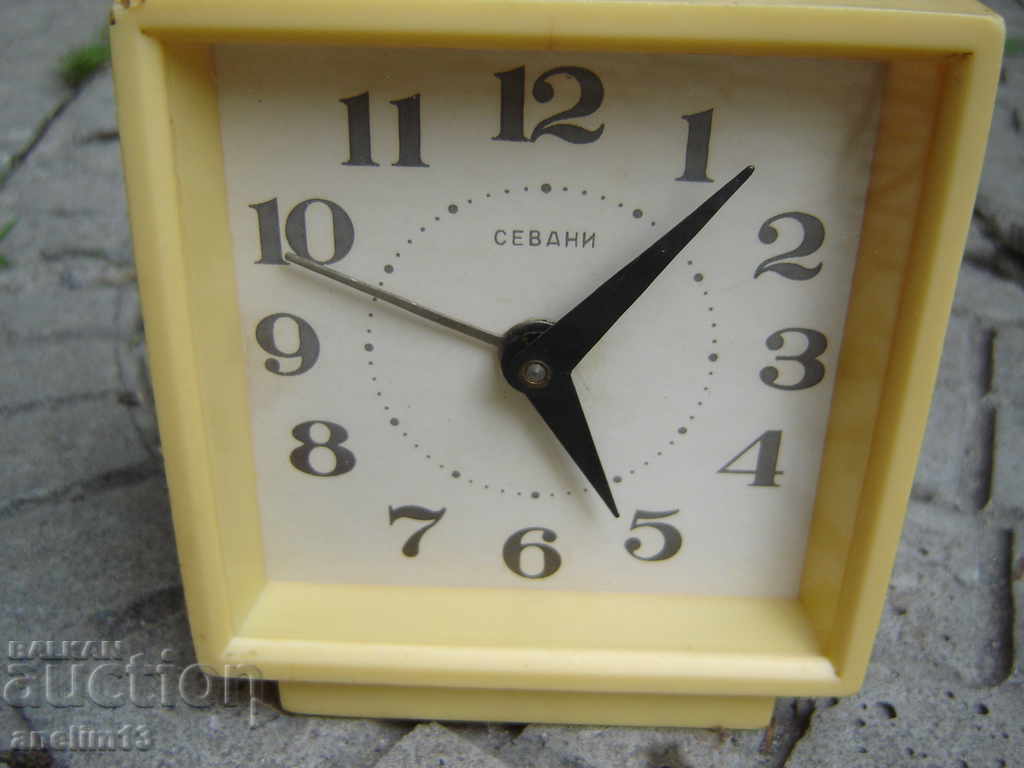 Συλλεκτικό Ξυπνητήρι SEVANI με τιμή 20.00 BGN | € 10.23 Συλλεκτικό Ξυπνητήρι SEVANI με τιμή 20.00 BGN | € 10.23