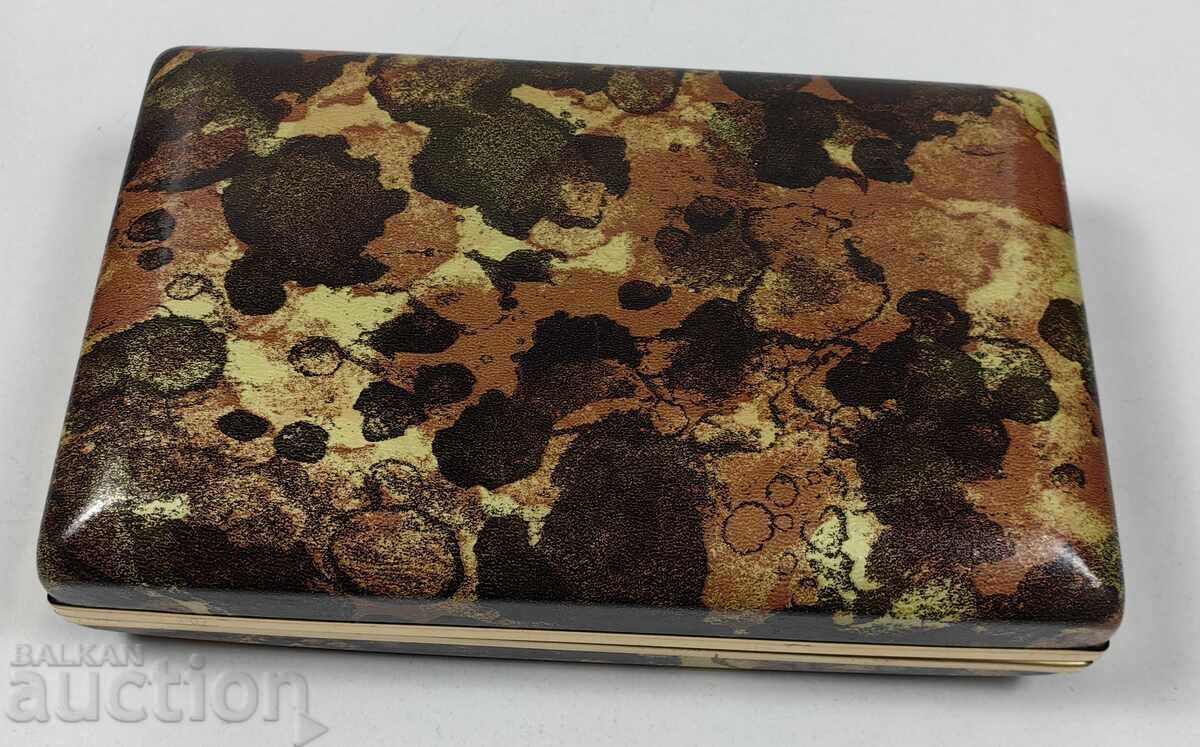 RING BOX FOR RINGS JEWELRY IN EXCELLENT CONDITION with price 20.00 BGN | € 10.23 RING BOX FOR RINGS JEWELRY IN EXCELLENT CONDITION with price 20.00 BGN | € 10.23