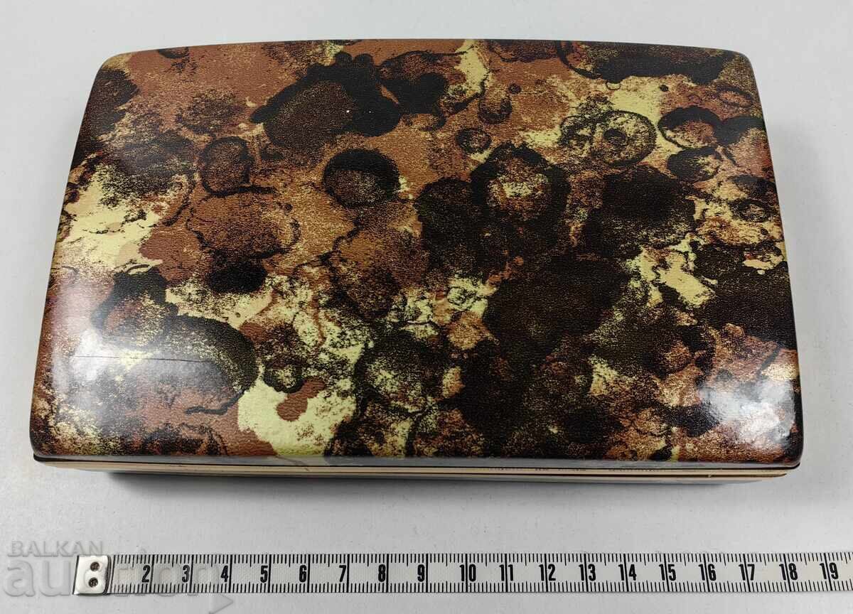 RING BOX FOR RINGS JEWELRY IN EXCELLENT CONDITION - 7 RING BOX FOR RINGS JEWELRY IN EXCELLENT CONDITION - 7