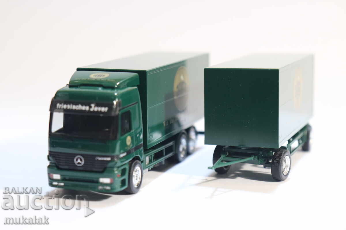 Auction  HERPA H0 1/87 MERCEDES ACTROS TRACTOR TRUCK MODEL CAR