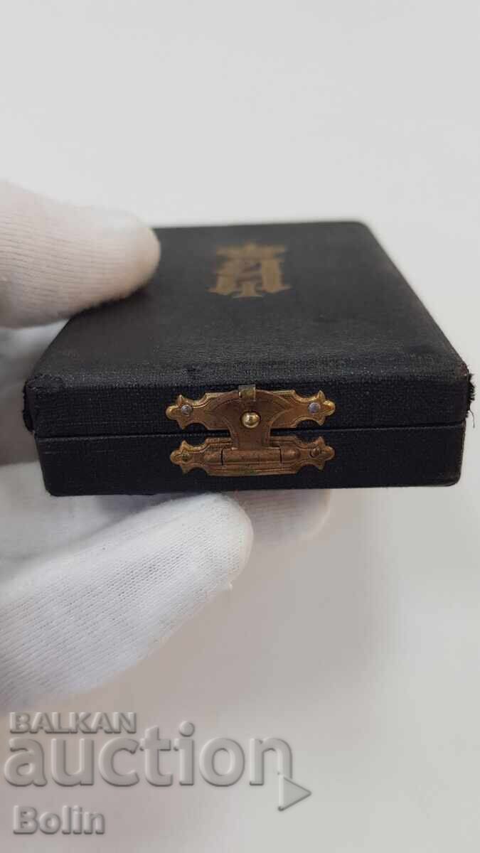 Auction Early Order of Courage 4th century Prince Ferdinand I Auction Early Order of Courage 4th century Prince Ferdinand I