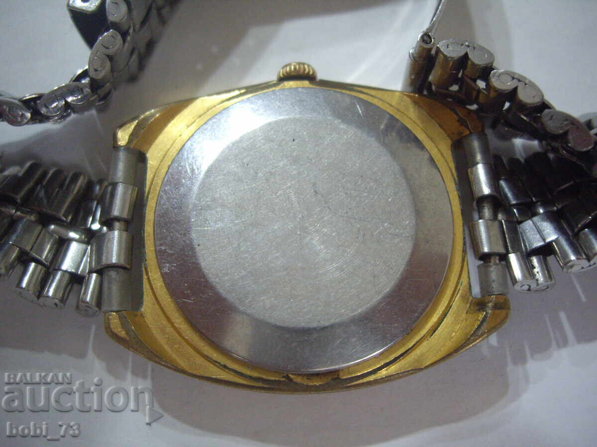 Licitație Ceas de mână bărbătesc placat cu aur Licitație Ceas de mână bărbătesc placat cu aur