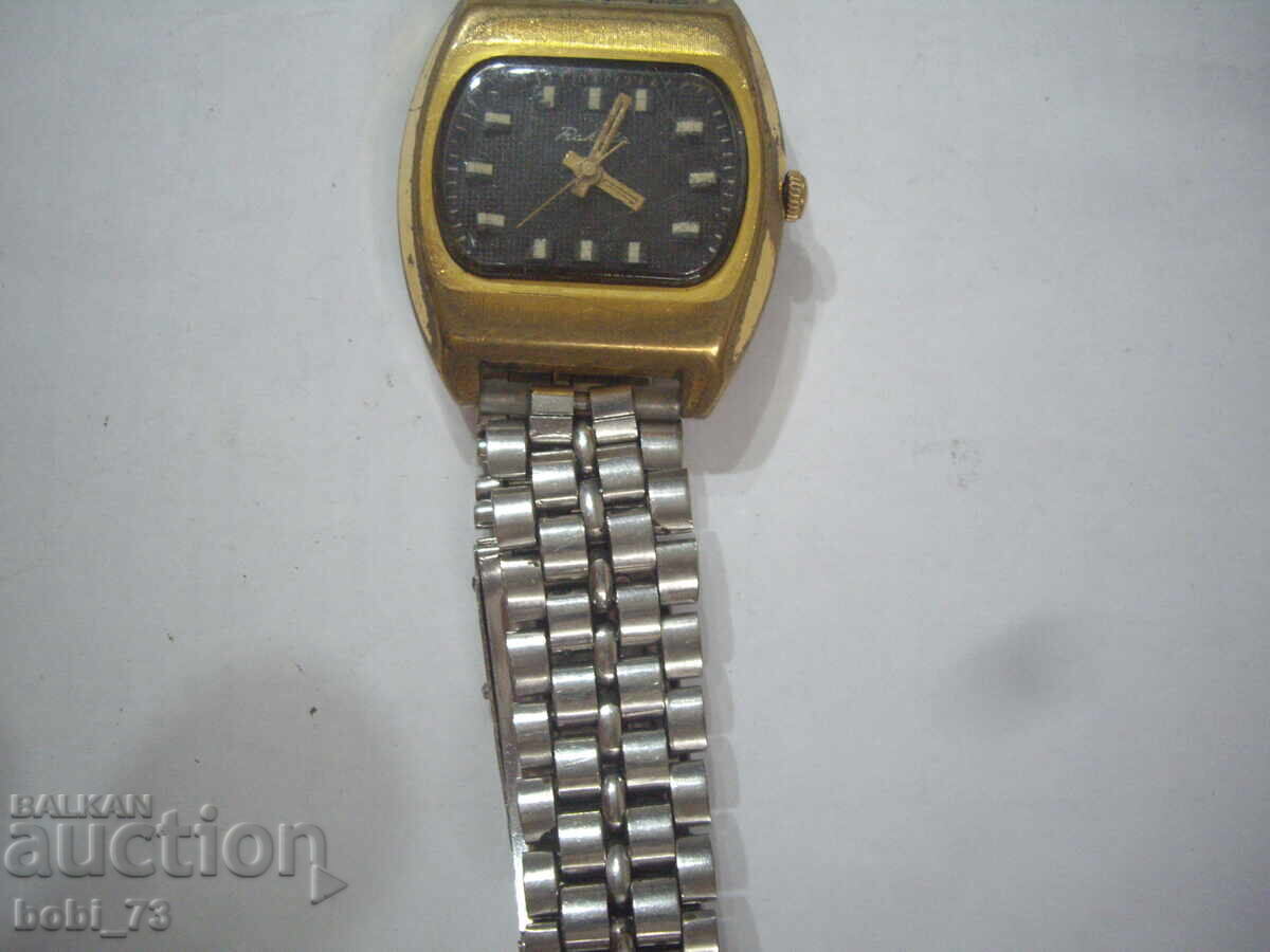 Ceas de mână bărbătesc placat cu aur Ceas de mână bărbătesc placat cu aur