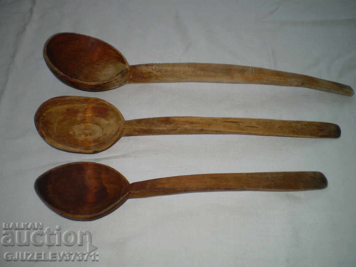 Auction Old handmade three wooden spoons Auction Old handmade three wooden spoons
