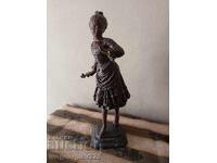 Παλιό αγαλματίδιο