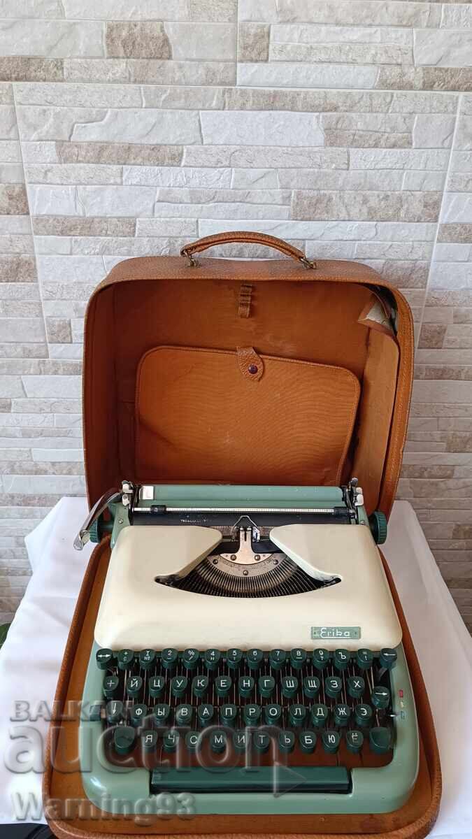 Mașină de scris Erika 10 - Made in Germany