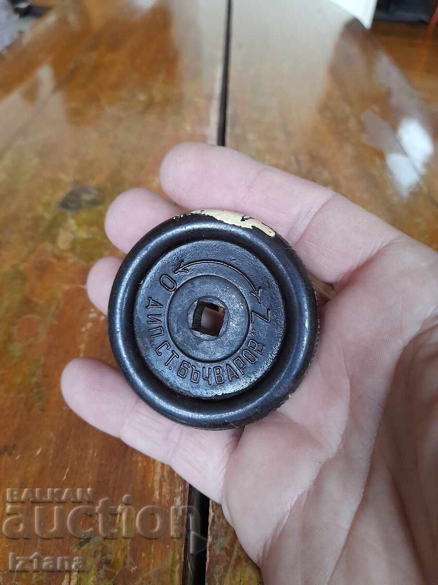 Old faucet screw with price 11.00 BGN | € 5.62