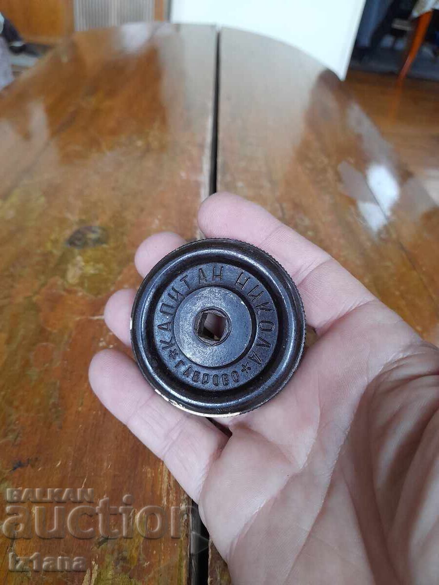 Delivery of Old faucet screw