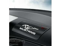 Covoraș de bord pentru "MUSTANG"