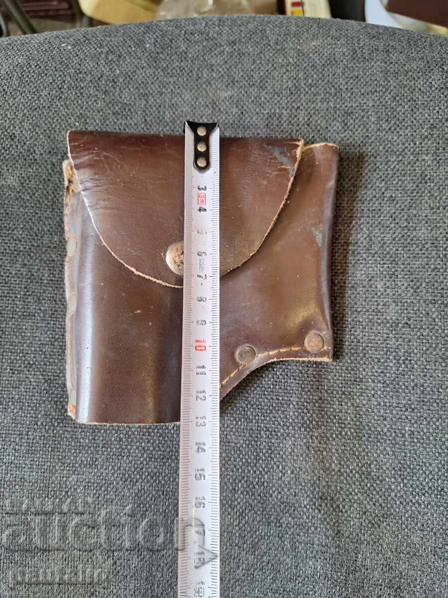 КОЖЕН КОБУР ЗА ПИСТОЛЕТ с цена 5.00 лв. | € 2.56