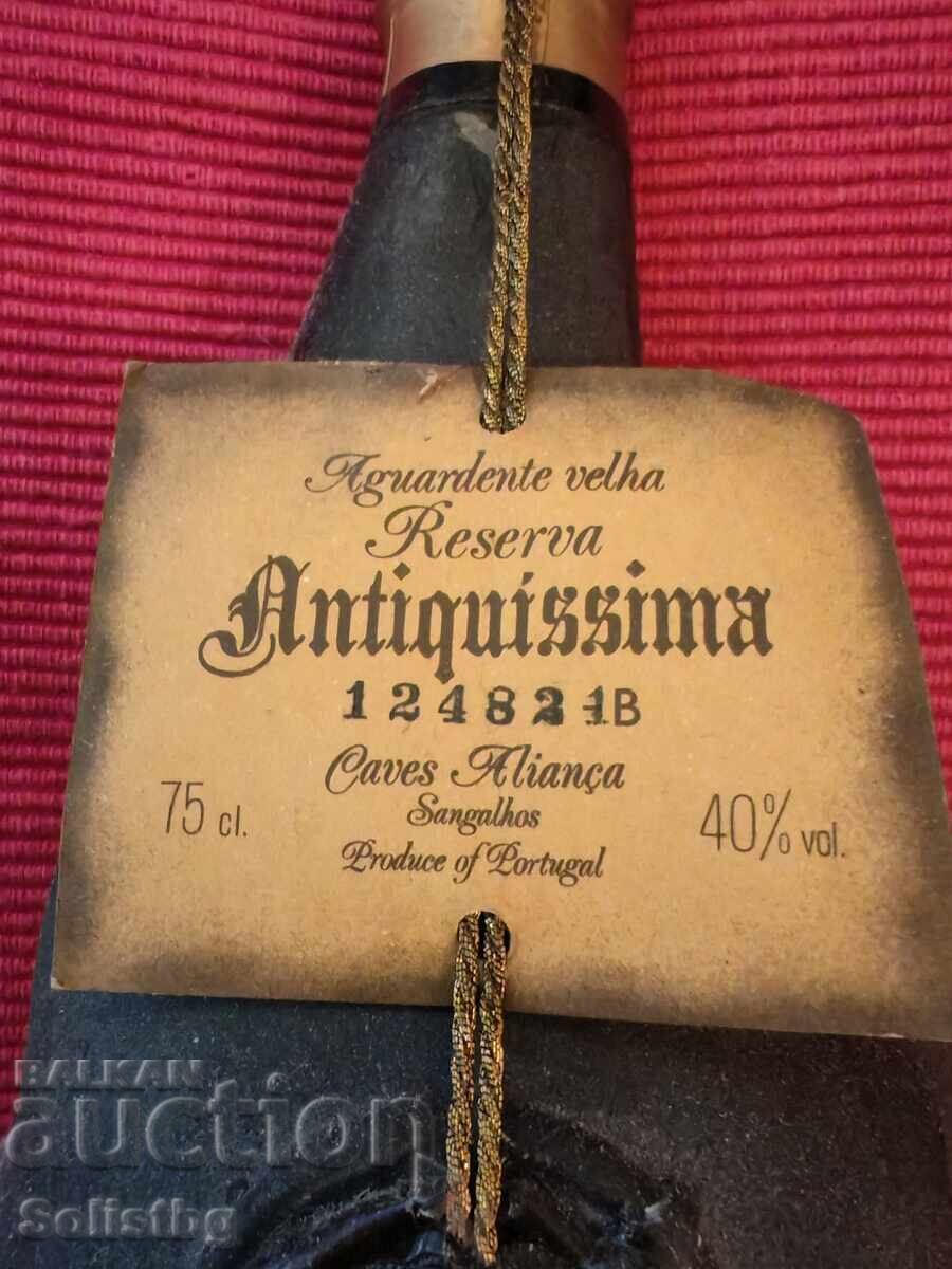 VERY OLD, reserve, Portugal with price 120.00 BGN | € 61.36 VERY OLD, reserve, Portugal with price 120.00 BGN | € 61.36