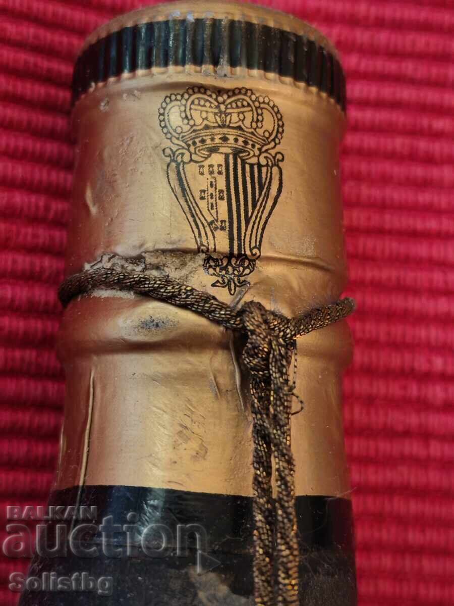 Auction VERY OLD, reserve, Portugal Auction VERY OLD, reserve, Portugal