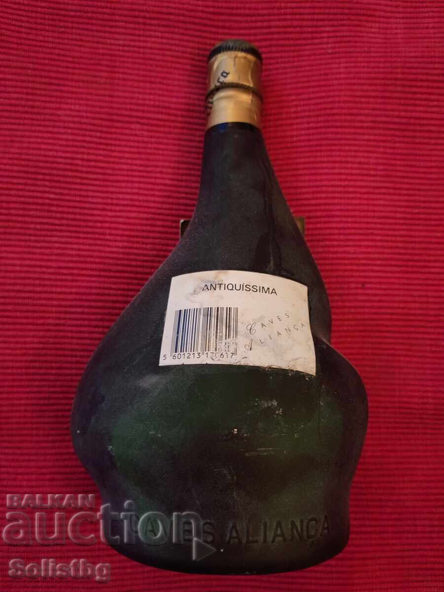 Delivery of VERY OLD, reserve, Portugal Delivery of VERY OLD, reserve, Portugal