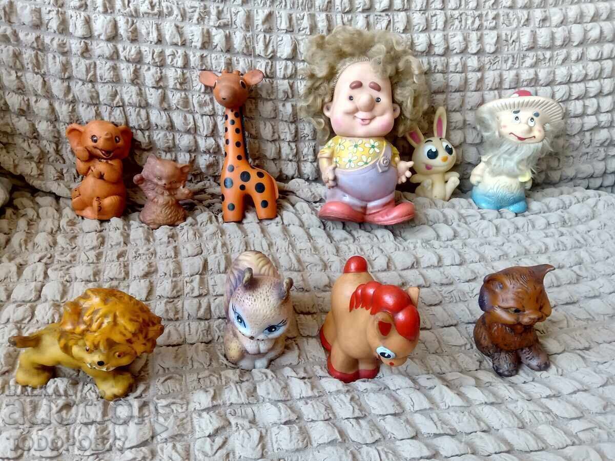 Colecție de jucării vechi din cauciuc Colecție de jucării vechi din cauciuc