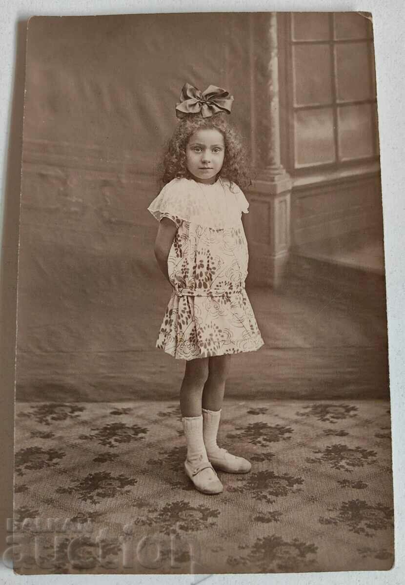 ДЕТЕ МОМИЧЕ ДЕТСКА СНИМКА ФОТОГРАФИЯ ДЕТЕ МОМИЧЕ ДЕТСКА СНИМКА ФОТОГРАФИЯ