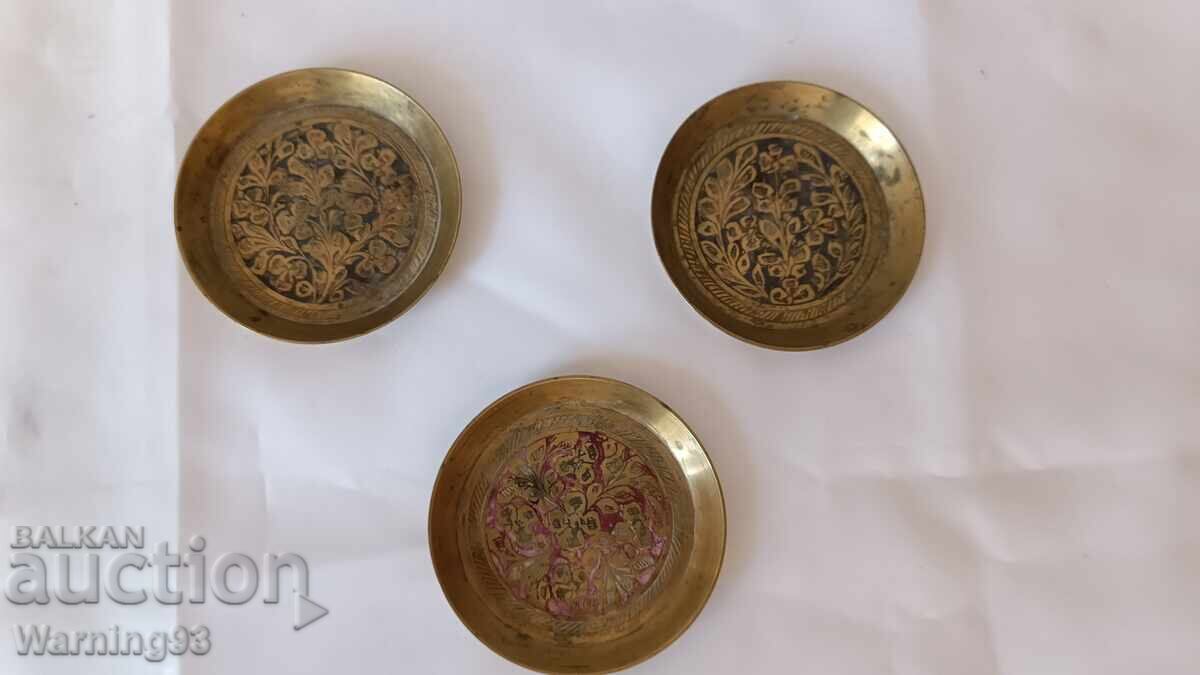 Old small plates - brass - 3 pieces - Yugoslavia
