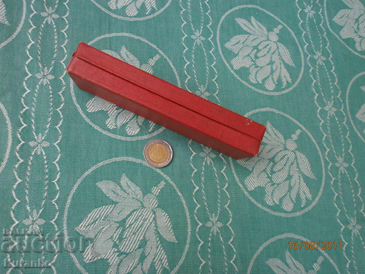 Παράδοση Κουτί σετ Λένινγκραντ Παράδοση Κουτί σετ Λένινγκραντ