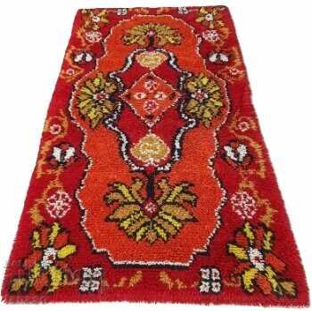 Covor vechi din lână shaggy, chitenic, anii '80 (17.1) Covor vechi din lână shaggy, chitenic, anii '80 (17.1)