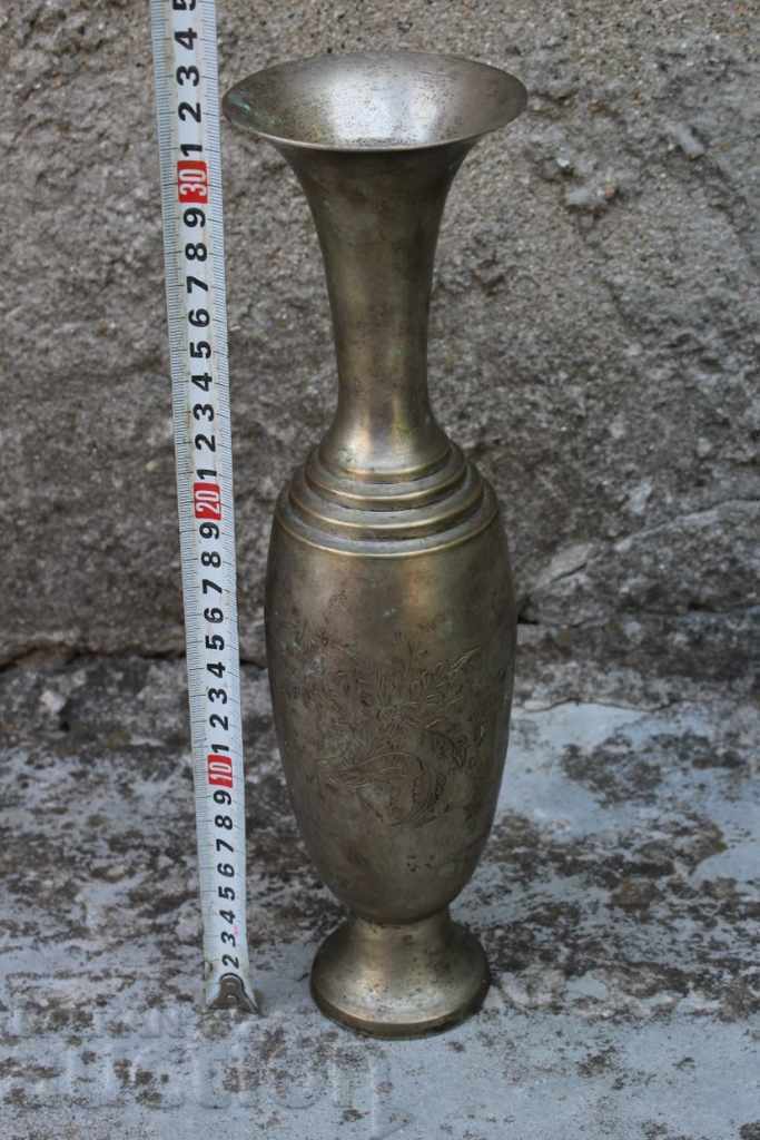 . ΠΑΛΙΟ ΧΕΡΙ ΕΓΚΡΑΤΟ ΒΑΖΟ ΥΠΟΓΡΑΦΗ με τιμή 35.00 BGN | € 17.90