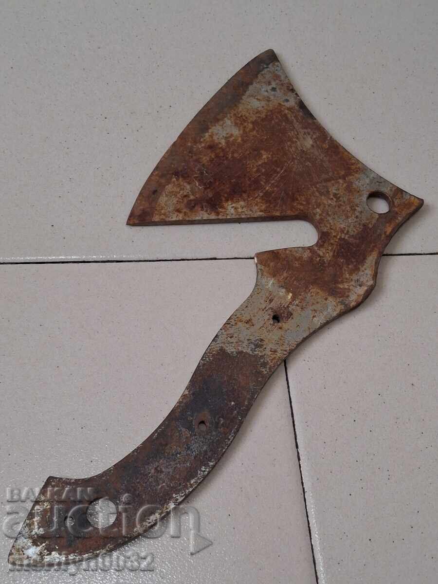 Παλιό τσεκούρι χωρίς λαβή τσεκούρι με τιμή 55.00 BGN | € 28.12