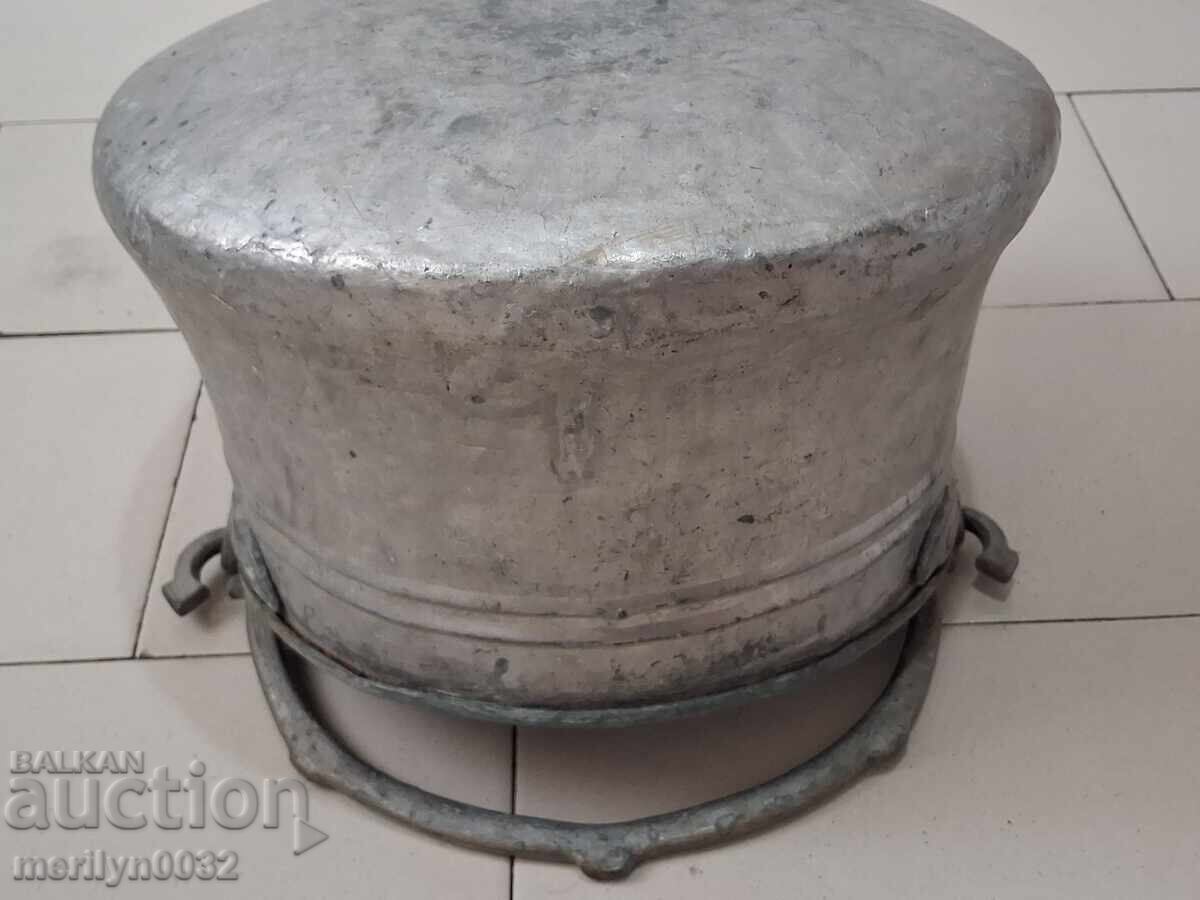 Delivery of Old cauldron copper pot copper tinned coin