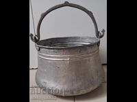 Παλιό καζάνι χάλκινο χάλκινο κονσερβοποιημένο νόμισμα