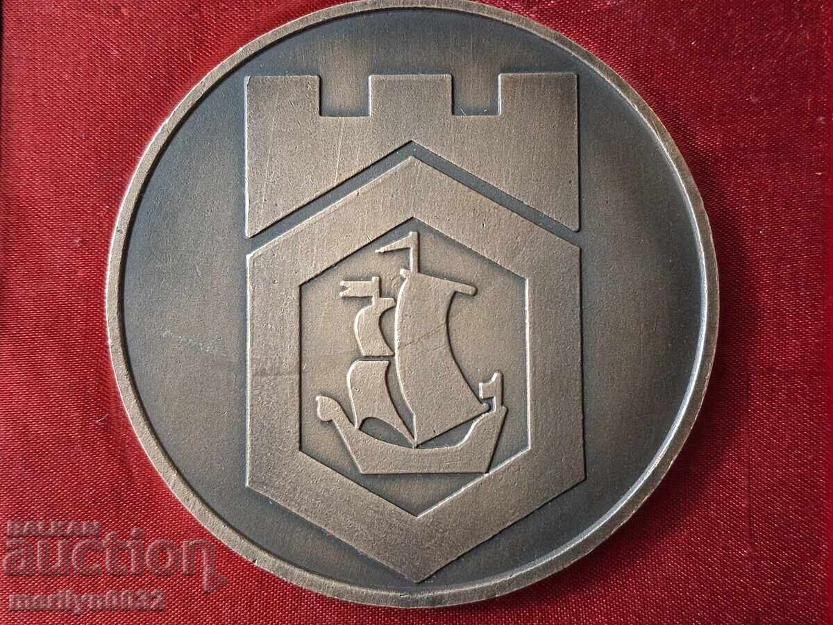 Аукцион Бронзов плакет Никола Вапцаров медал знак НРБ