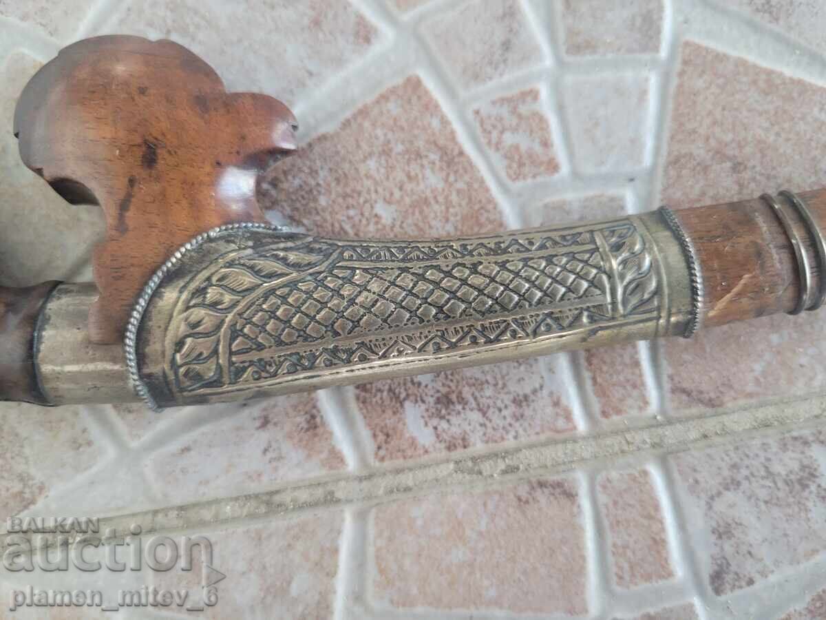 Livrarea Cuțit, pumnal, stilet, ladă